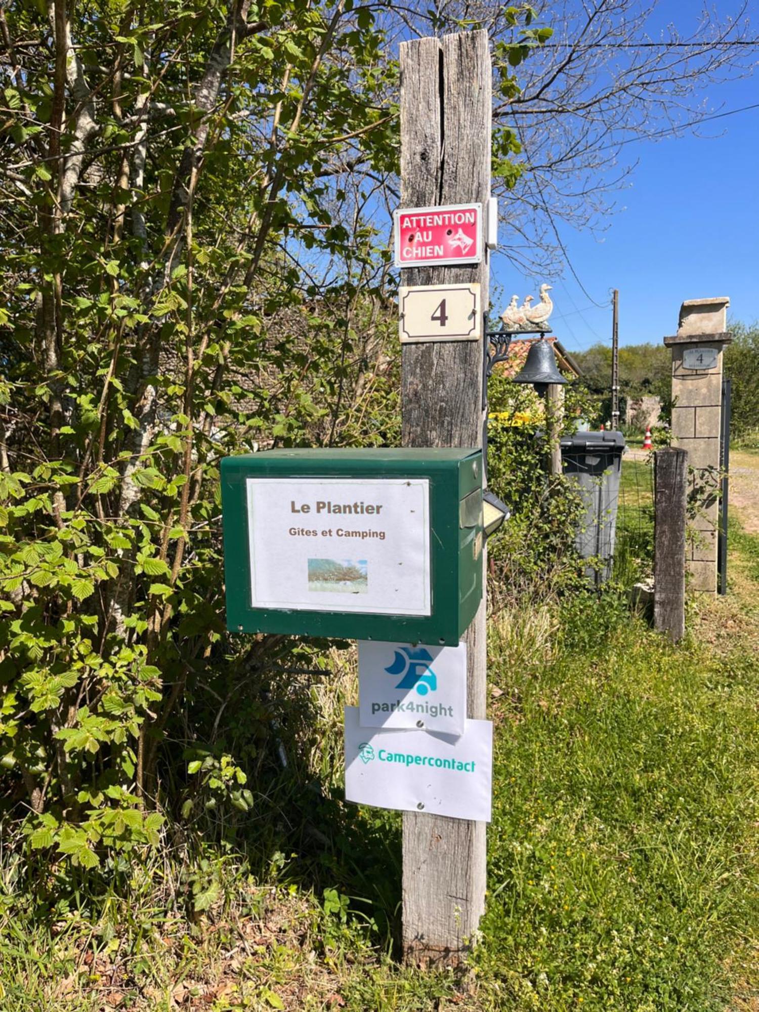 Le Plantier2 Villa Beaulieu-sur-Sonnette Luaran gambar